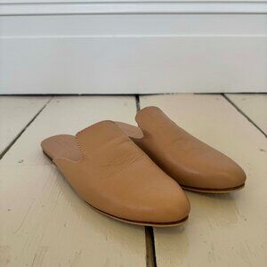 Liberte Leather — Modern Mule — W US Size 9 — Cream